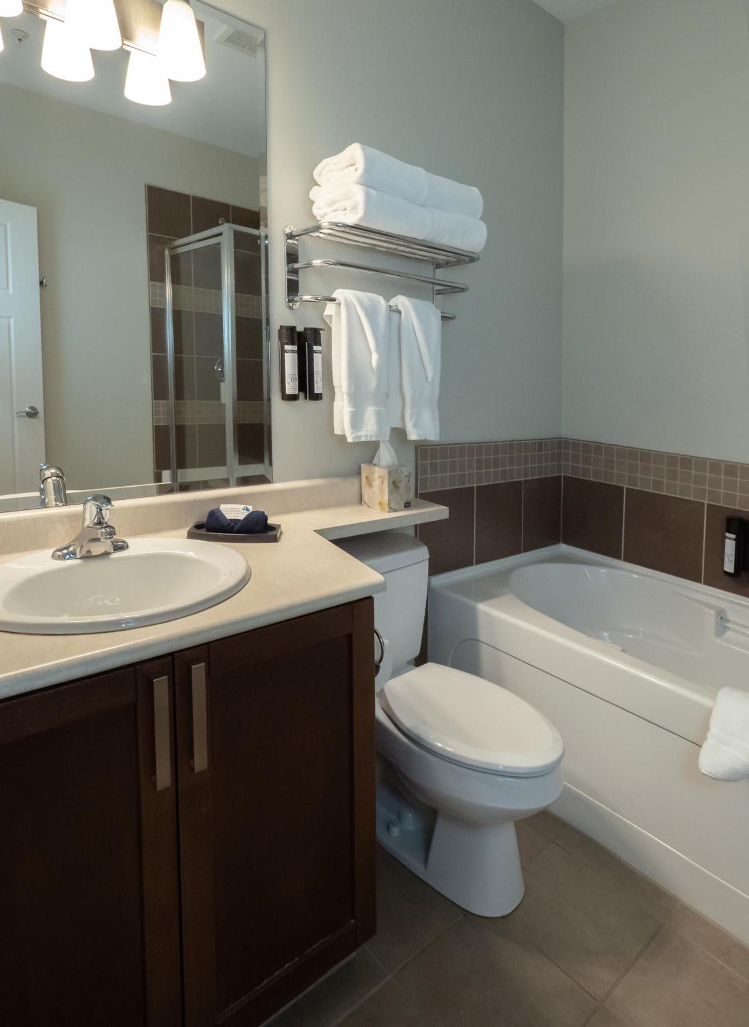 Old House Hotel كورتيناي المظهر الخارجي الصورة